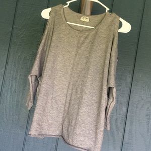 ❕H.I.P off the shoulder Sweater ❕